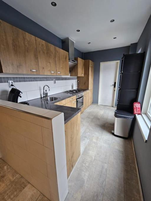 Voormalig Politiebureau Gebruik Welnesstuin Tegen Betaling Bed and Breakfast Ouddorp Esterno foto