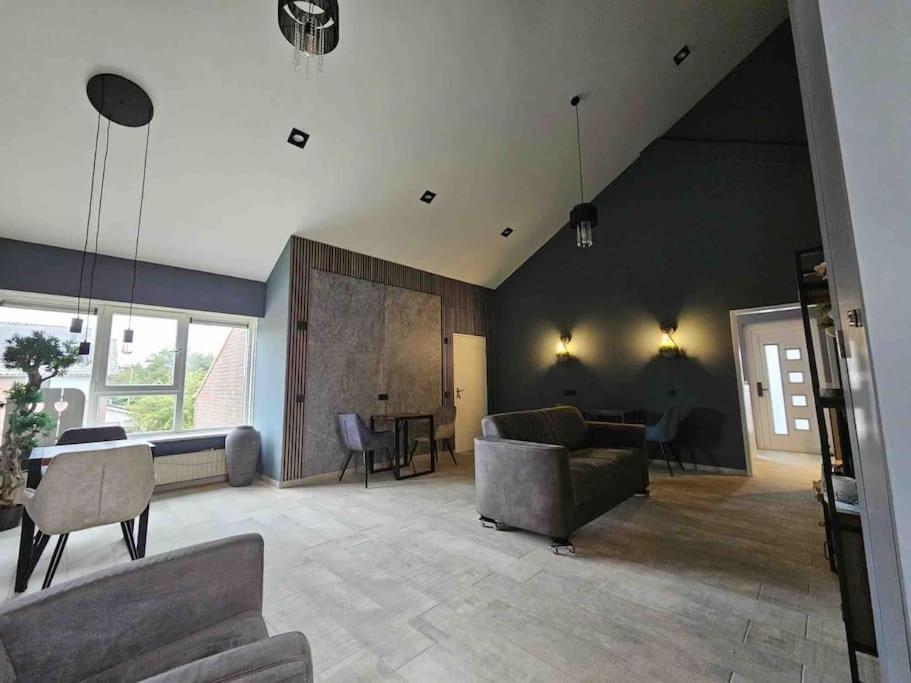 Voormalig Politiebureau Gebruik Welnesstuin Tegen Betaling Bed and Breakfast Ouddorp Esterno foto
